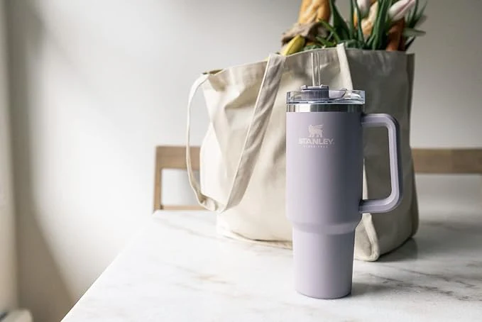 Stainless Steel Tumbler – Insulated and Eco-Friendly for Hot & Cold Beverages, Perfect for On-the-Go